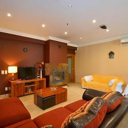 Vila Monte Canas